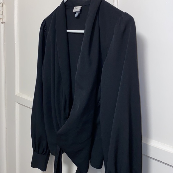 A New Day Small Black Blouse - Picture 12 of 13